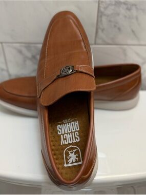 Hush Puppies Men’s Brown Leather Slip-On Loafer